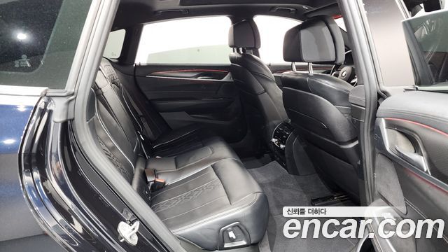 BMW 6 Series GT (G32) 620d xDrive M Sport 2023 — фото 11