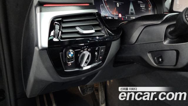 BMW 6 Series GT (G32) 620d xDrive M Sport 2023 — фото 20