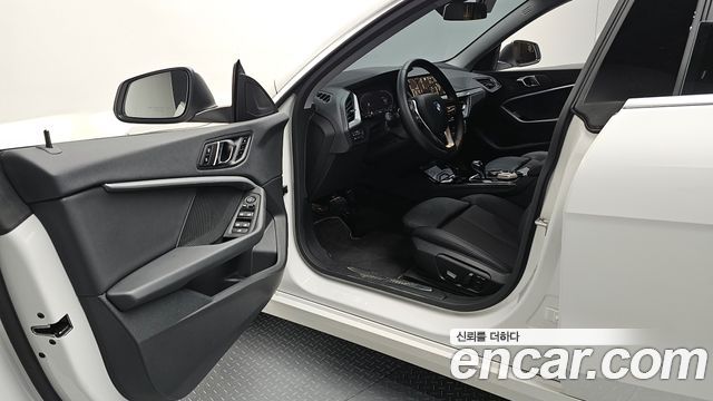 BMW 2 Series Gran Coupe (F44) 220i Sport 2024 — фото 10