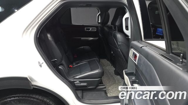 Ford Explorer (VI) 2.3 LimIted 4WD 2021 — фото 16