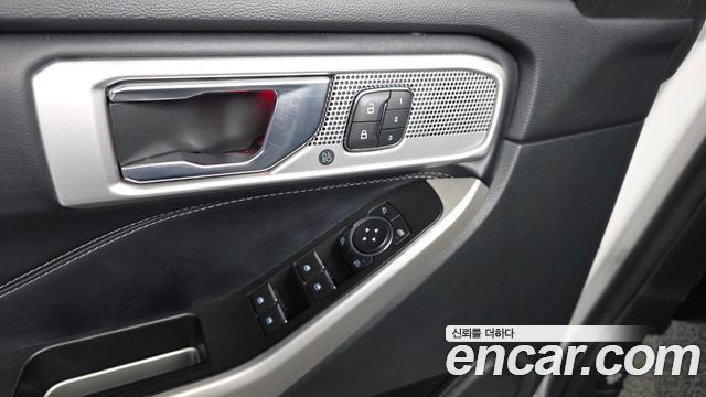 Ford Explorer (VI) 2.3 LimIted 4WD 2021 — фото 35