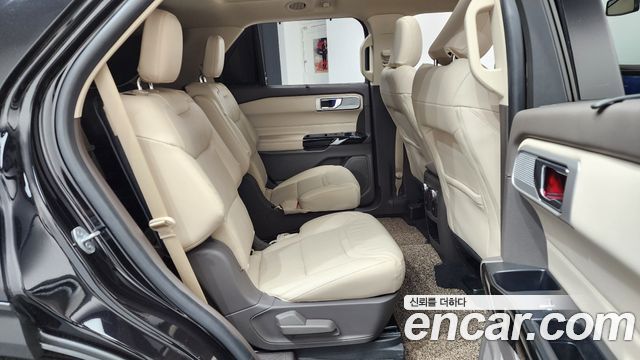 Ford Explorer (VI) 3.0 Platinum 4WD 2021 — фото 15