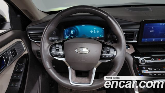 Ford Explorer (VI) 3.0 Platinum 4WD 2021 — фото 17