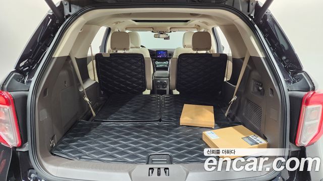 Ford Explorer (VI) 3.0 Platinum 4WD 2021 — фото 23