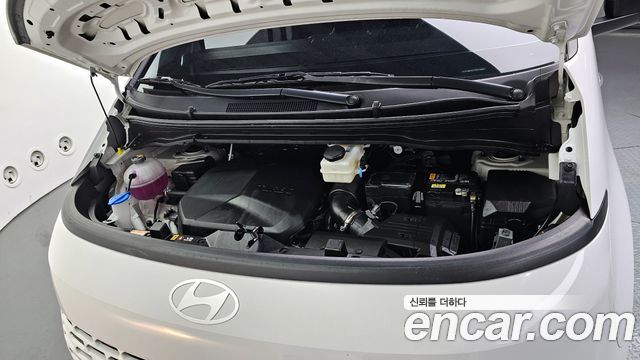 Hyundai Staria Tourer 11-Seater Smart 2025 — фото 6
