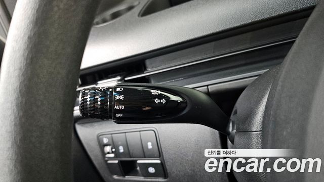 Hyundai Staria Tourer 11-Seater Smart 2025 — фото 19
