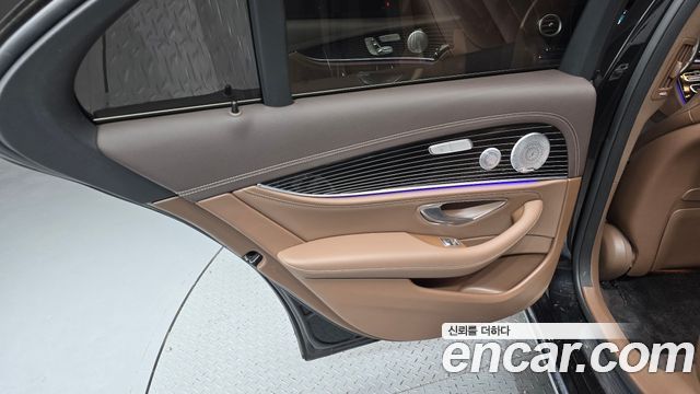 Mercedes-Benz E-Class (W213) E450 4MATIC Exclusive 2020 — фото 31
