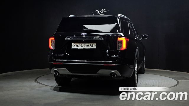 Ford Explorer (VI) 2.3 LimIted 4WD 2020 — фото 4