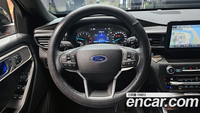 Ford Explorer (VI) 2.3 LimIted 4WD 2020 — фото 13