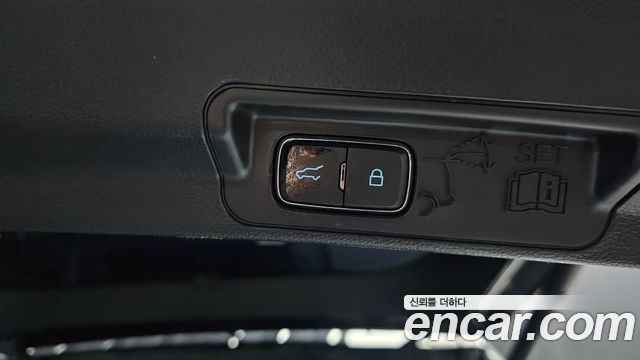Ford Explorer (VI) 2.3 LimIted 4WD 2020 — фото 20