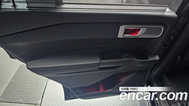 Ford Explorer (VI) 2.3 LimIted 4WD 2020 — фото 25