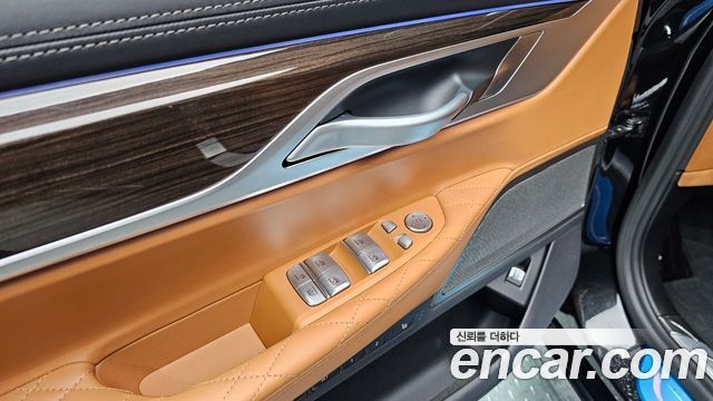 BMW 7 Series (G11) 740Li xDrive Design Pure Excellence 2020 — фото 10