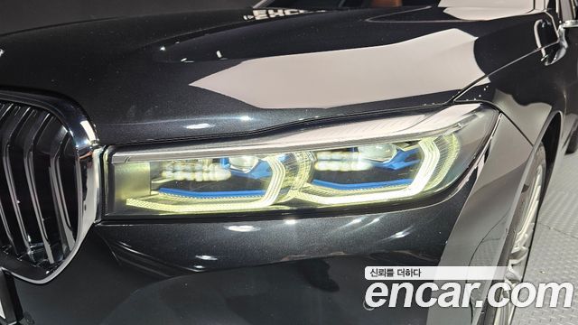 BMW 7 Series (G11) 740Li xDrive Design Pure Excellence 2020 — фото 21