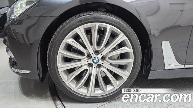 BMW 7 Series (G11) 750Li xDrive Premium 2017 — фото 5