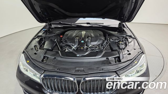 BMW 7 Series (G11) 750Li xDrive Premium 2017 — фото 6