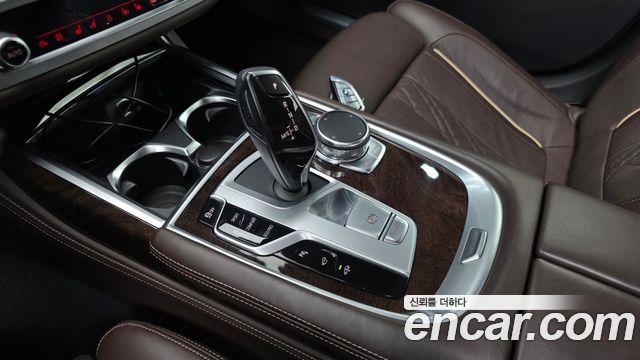 BMW 7 Series (G11) 750Li xDrive Premium 2017 — фото 9