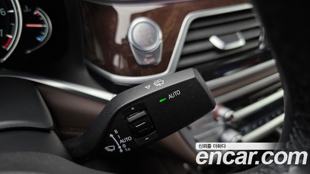 BMW 7 Series (G11) 750Li xDrive Premium 2017 — фото 17
