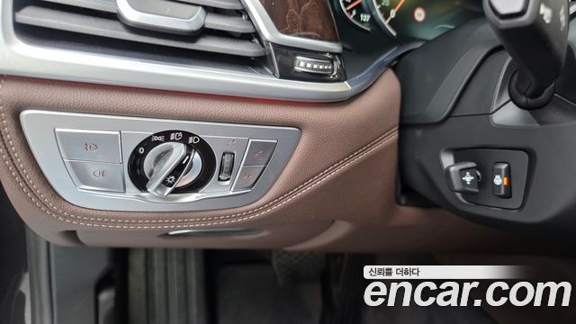 BMW 7 Series (G11) 750Li xDrive Premium 2017 — фото 19