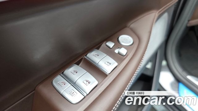 BMW 7 Series (G11) 750Li xDrive Premium 2017 — фото 28