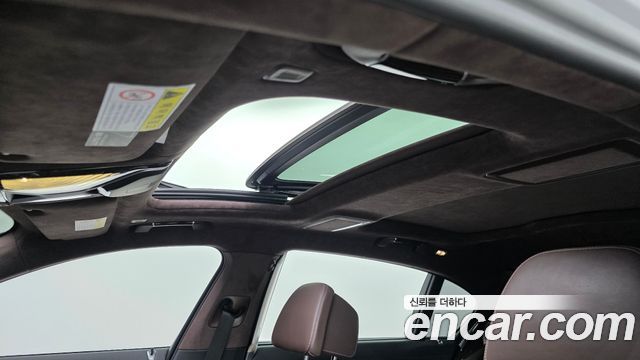 BMW 7 Series (G11) 750Li xDrive Premium 2017 — фото 35