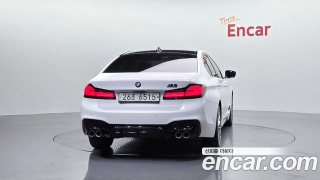 BMW 5 Series (G30) 520d xDrive Luxury Plus 2019 — фото 4
