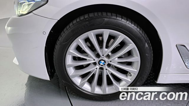 BMW 5 Series (G30) 520d xDrive Luxury Plus 2019 — фото 5