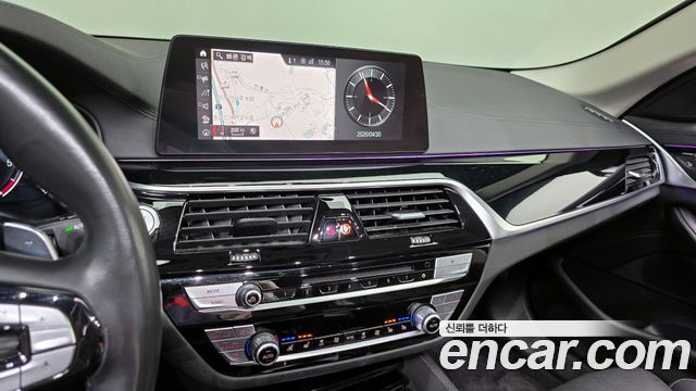 BMW 5 Series (G30) 520d xDrive Luxury Plus 2019 — фото 18