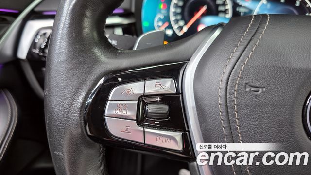 BMW 5 Series (G30) 520d xDrive Luxury Plus 2019 — фото 24