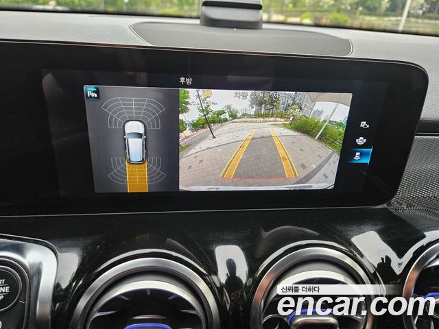 Mercedes-Benz GLB-Class (X247) GLB200 d 2021 — фото 16