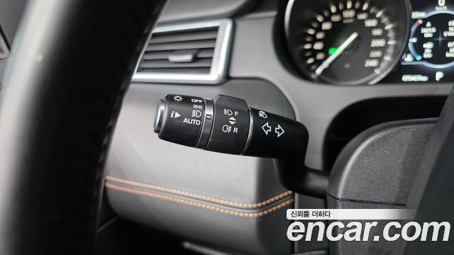 Land Rover Discovery Sport 2.0 TD4 HSE Luxury 2018 — фото 29