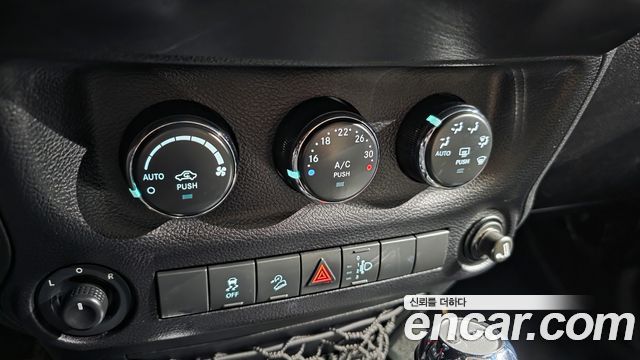 Jeep Wrangler (JK) 3.6 Rubicon 4Door 2017 — фото 18