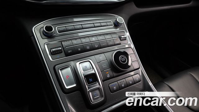 Hyundai Santa Fe Gasoline 2.5T 2WD Prestige 2021 — фото 9