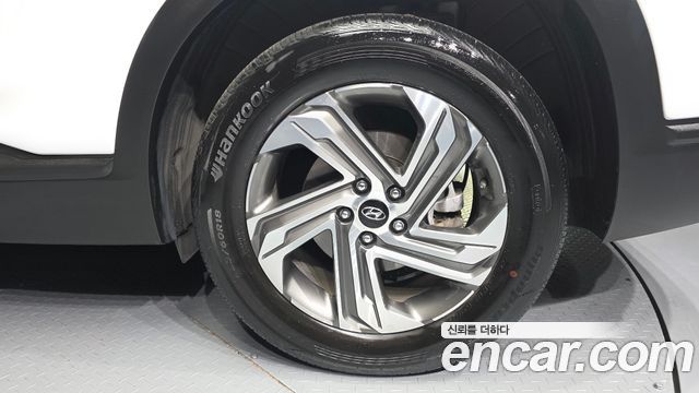Hyundai Santa Fe Gasoline 2.5T 2WD Prestige 2021 — фото 21