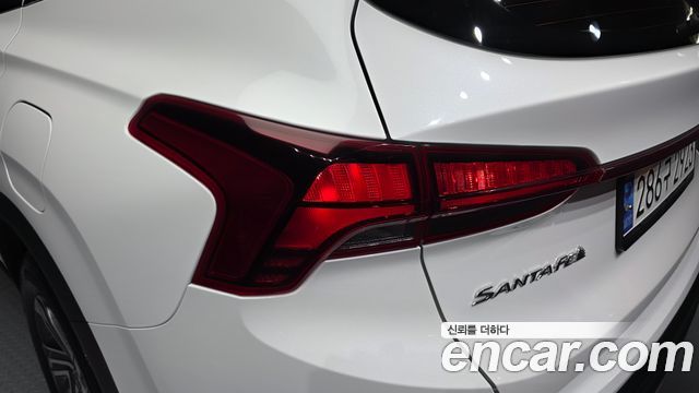 Hyundai Santa Fe Gasoline 2.5T 2WD Prestige 2021 — фото 23