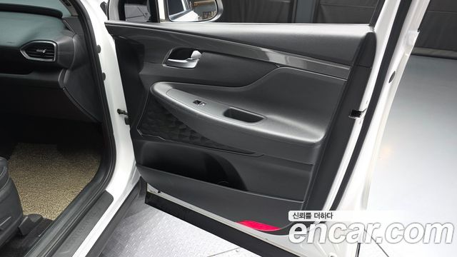 Hyundai Santa Fe Gasoline 2.5T 2WD Prestige 2021 — фото 24