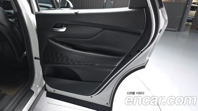 Hyundai Santa Fe Gasoline 2.5T 2WD Prestige 2021 — фото 25