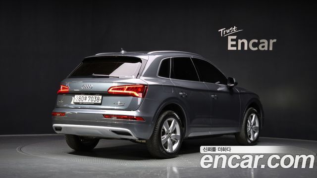 Audi Q5 (FY) 45 TFSI Quattro Premium 2020 — фото 2