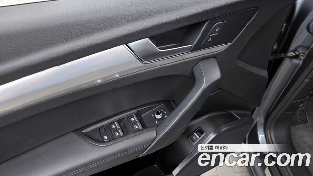 Audi Q5 (FY) 45 TFSI Quattro Premium 2020 — фото 29