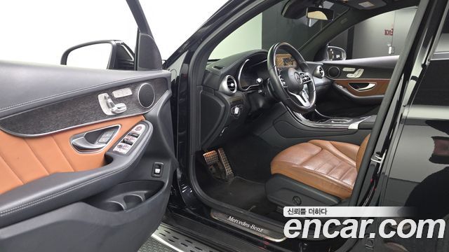 Mercedes-Benz GLC-Class (X253) GCL300 4MATIC Coupe 2022 — фото 10