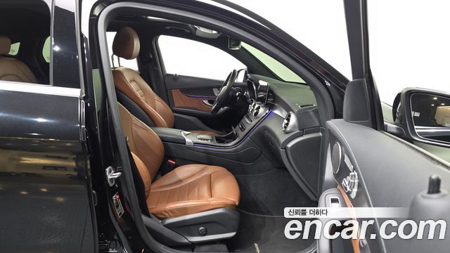 Mercedes-Benz GLC-Class (X253) GCL300 4MATIC Coupe 2022 — фото 11