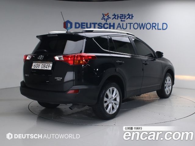 Toyota RAV4 2.5 4WD 4th 2015 — фото 2