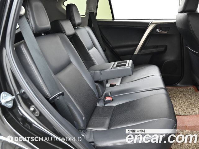 Toyota RAV4 2.5 4WD 4th 2015 — фото 16