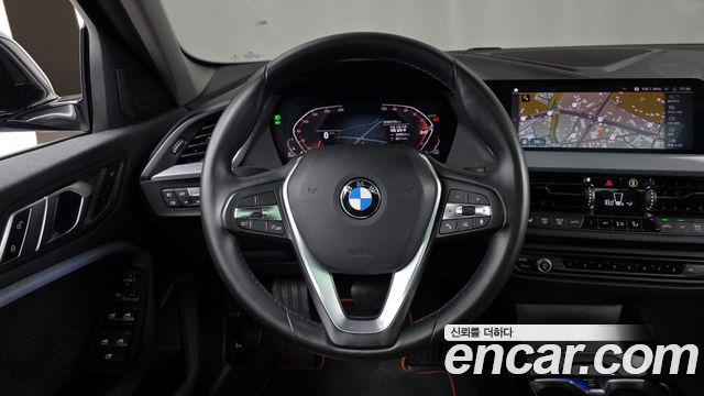 BMW 1 Series (F40) 118d Sport 2021 — фото 13