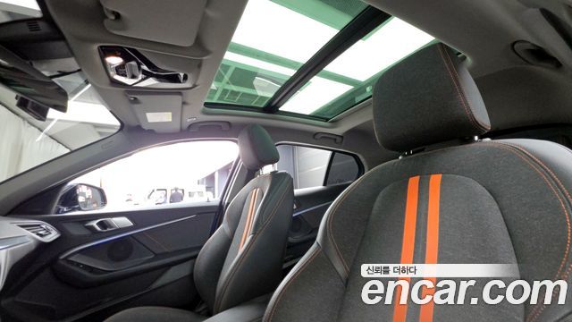 BMW 1 Series (F40) 118d Sport 2021 — фото 18