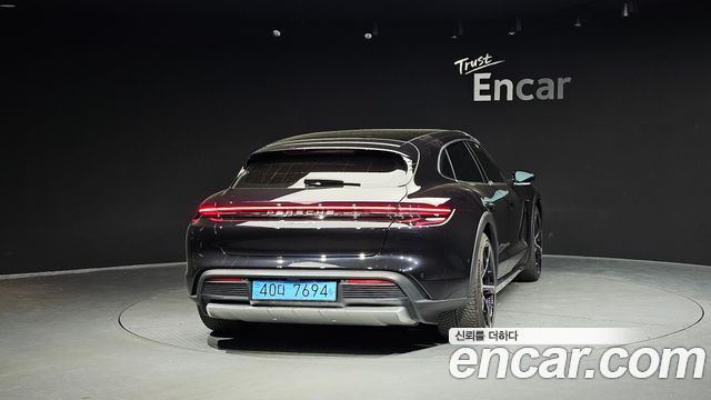 Porsche Taycan 4S Cross Turismo 2025 — фото 4
