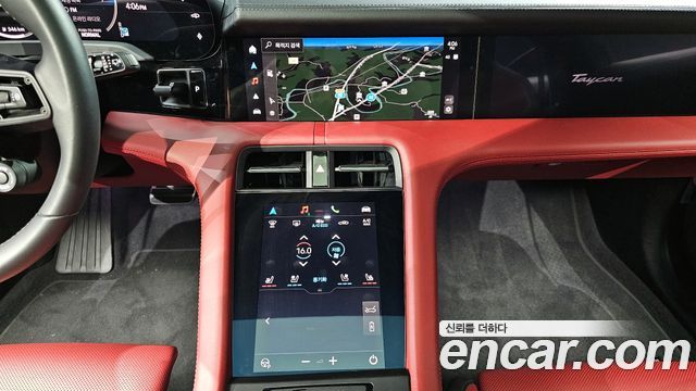 Porsche Taycan 4S Cross Turismo 2025 — фото 14