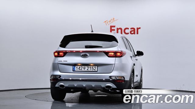 Kia Sportage The Bold Diesel 2.0 2WD Trendy 2021 — фото 4
