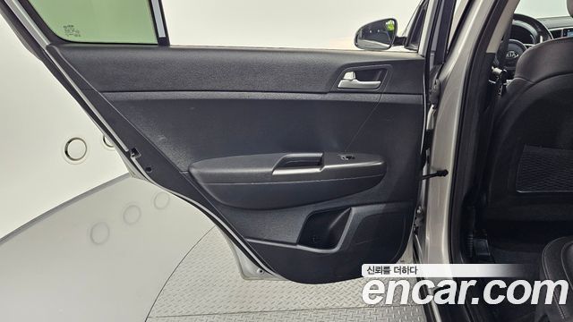 Kia Sportage The Bold Diesel 2.0 2WD Trendy 2021 — фото 31