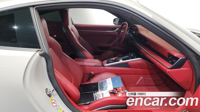 Porsche 911 (992) Carrera 4 GTS 2023 — фото 26