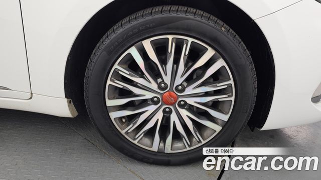 Kia K7 Premier 3.0 LPI Prestige 2021 — фото 5